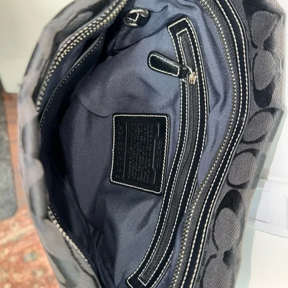 COACH #6076 Black Signature Jacquard Bucket Hobo Shoulder Bag EUC - Picture 10 of 16